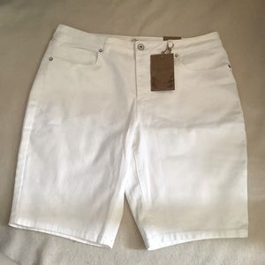 Cold water creek white denim shorts